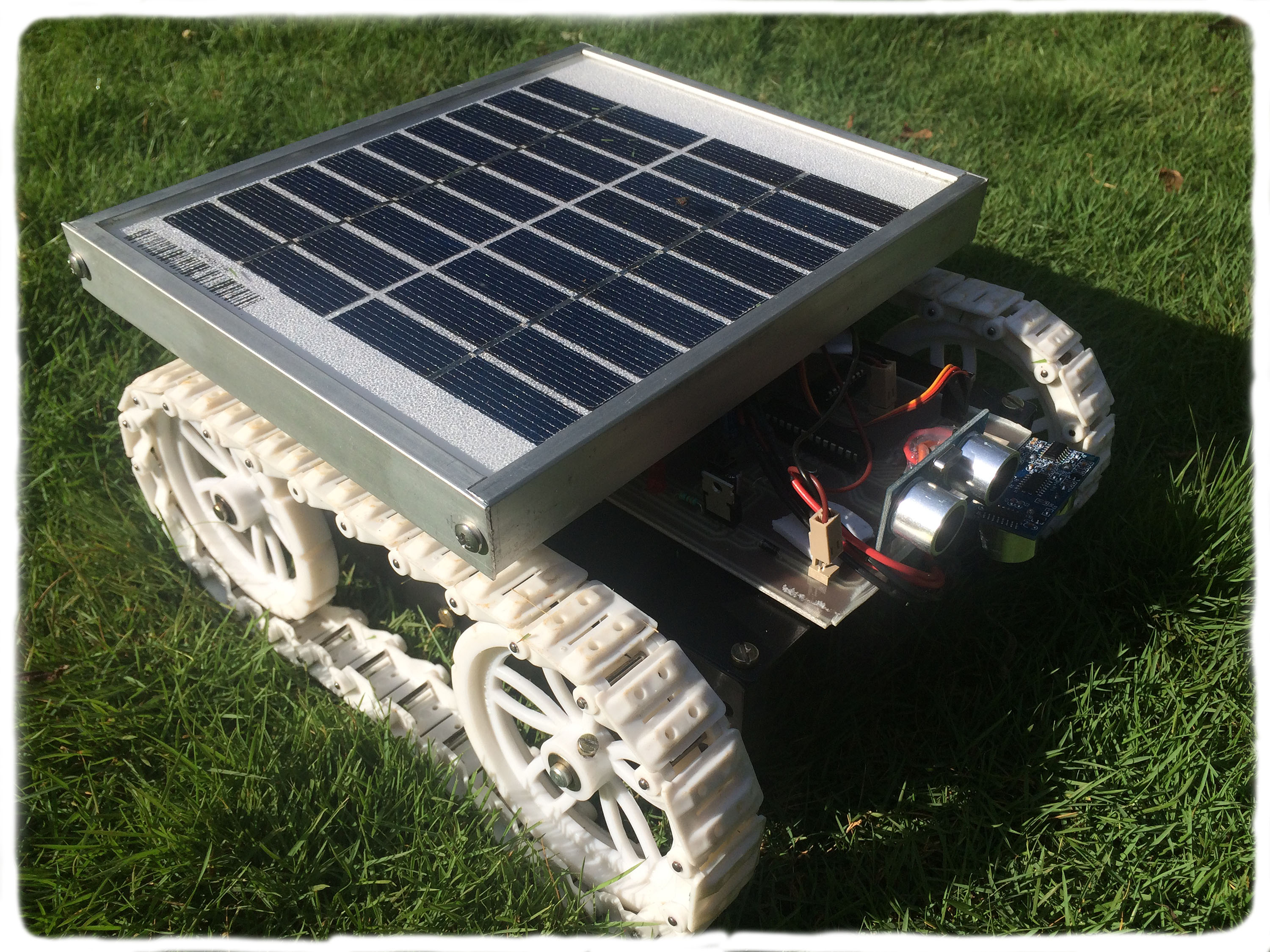 Smart Solar Grass Cutter With Lawn Coverage